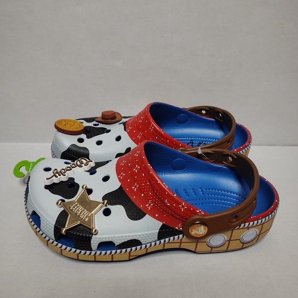 Crocs Sheriff Woody Toy Story Classic Clog Mens Size 5 Women's Size 7 New Unisex - Picture 7 of 8